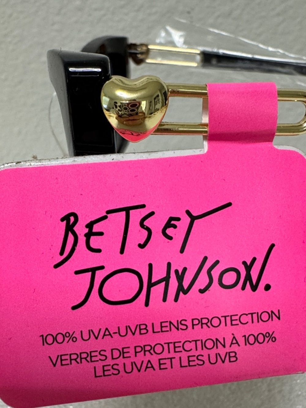 🖤🕶️✨ Betsey Johnson Black Cat-Eye Sunglasses – Recycled Frame - Picture 5 of 9